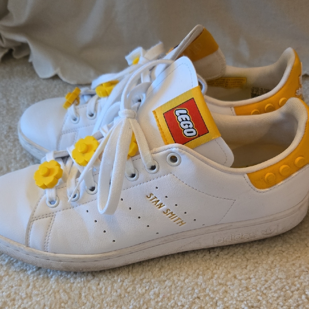 0Adidas White and Yellow LEGO Stan Smith Sneakers, Womens